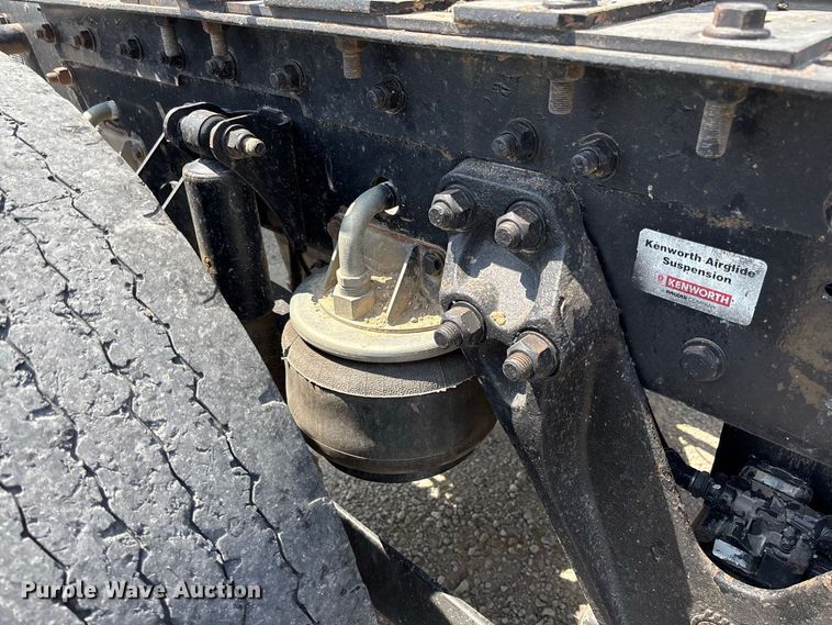 2019 Kenworth T880