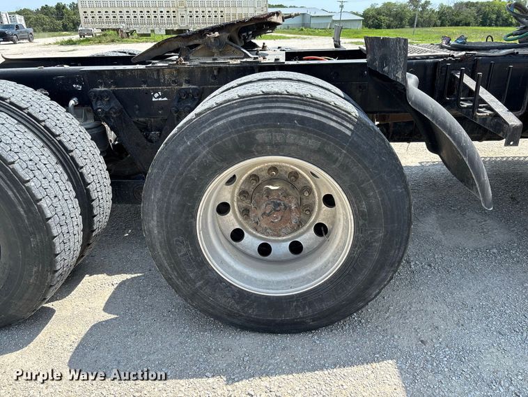 2019 Kenworth T880