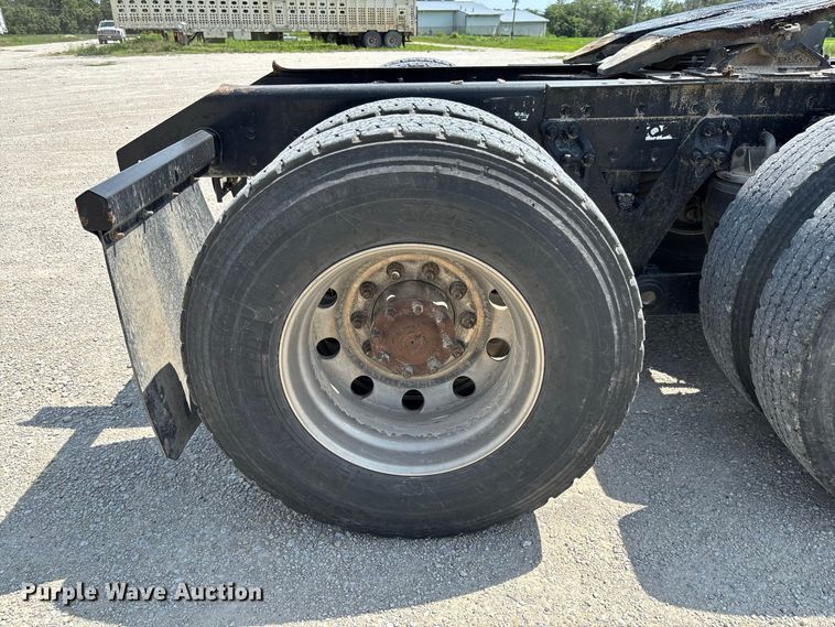 2019 Kenworth T880