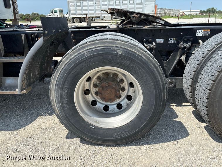 2019 Kenworth T880