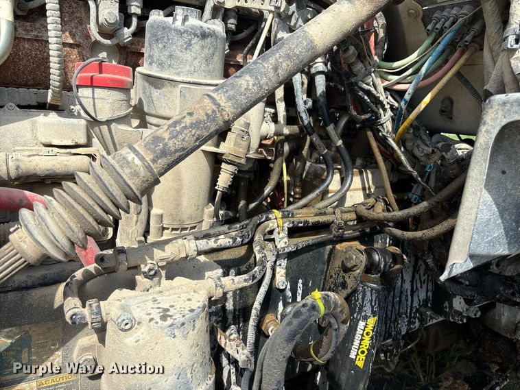 image for item DZ4599 2019 Kenworth T880 semi truck