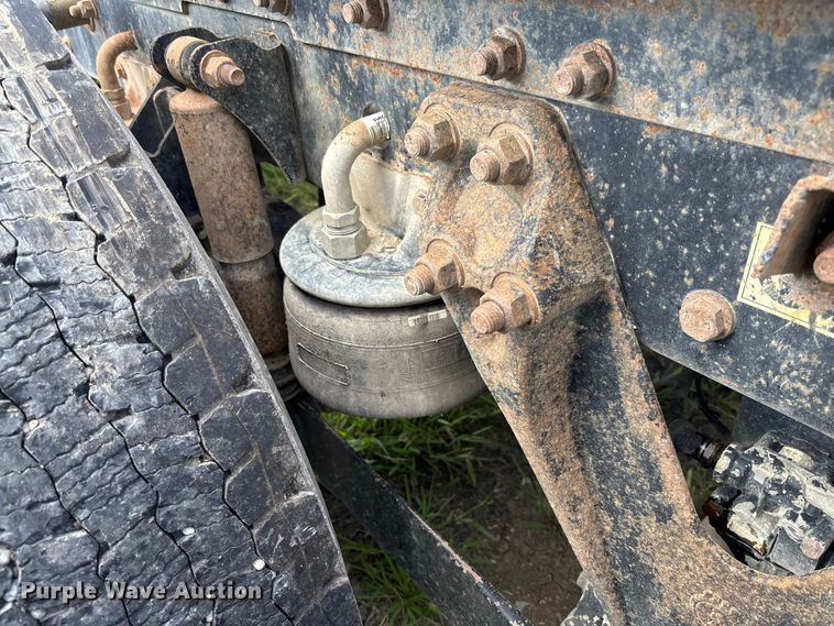 image for item DZ4599 2019 Kenworth T880 semi truck
