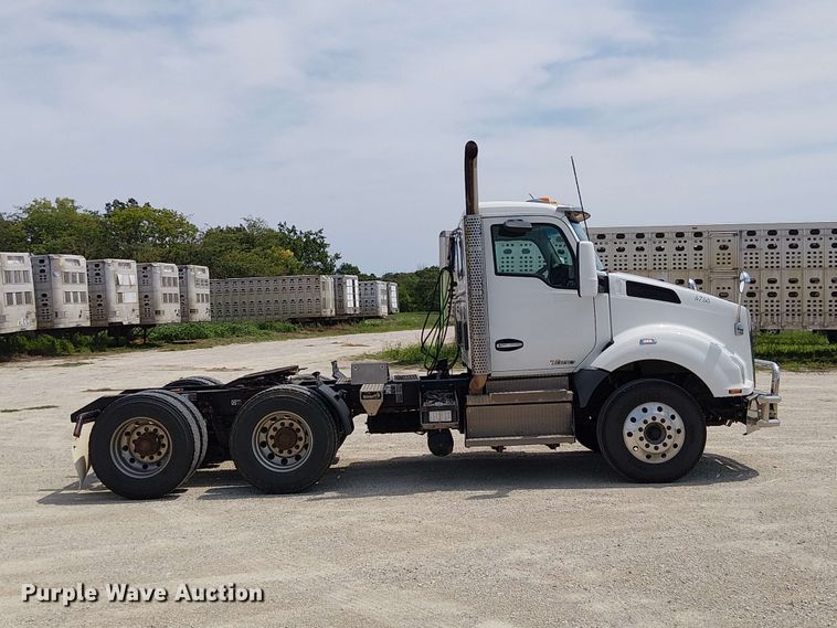 image for item DZ4600 2019 Kenworth T880 semi truck