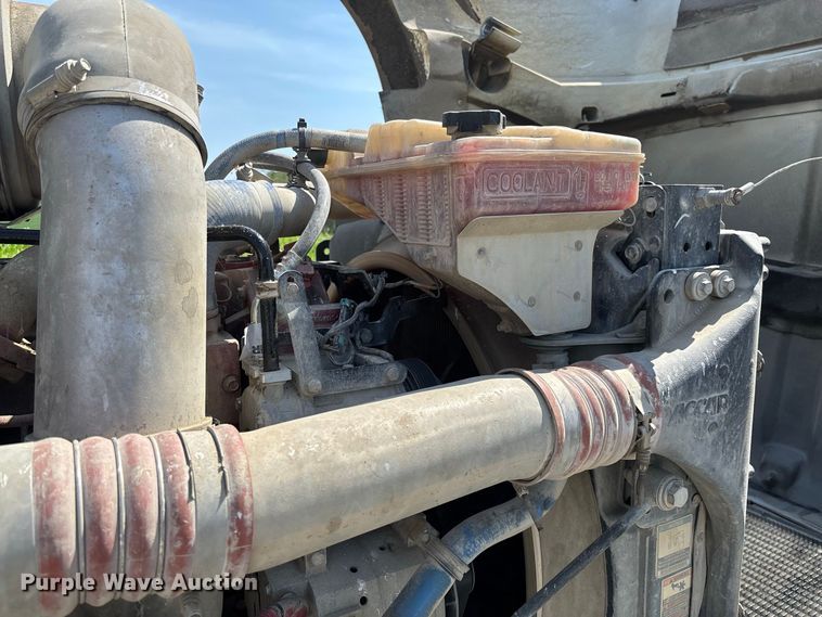 image for item DZ4602 2022 Kenworth T800 semi truck
