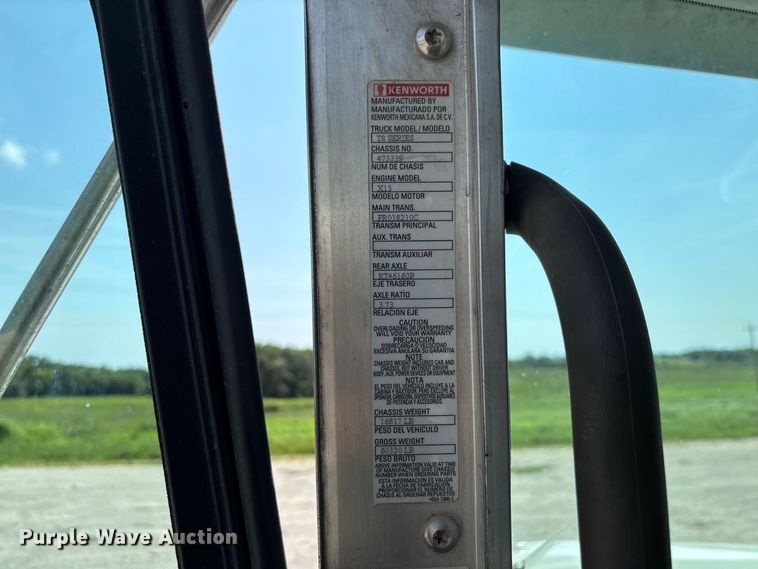 image for item DZ4602 2022 Kenworth T800 semi truck