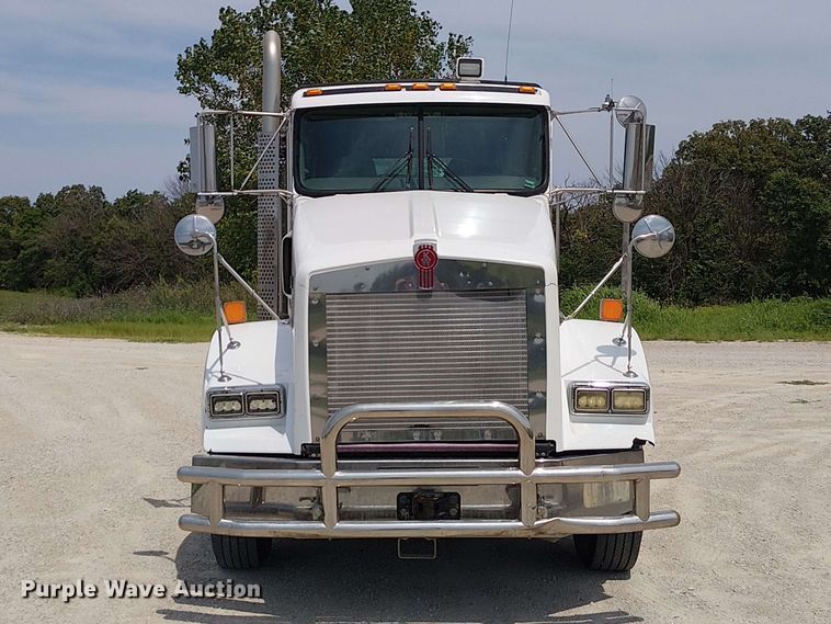 image for item DZ4603 2020 Kenworth T800 semi truck