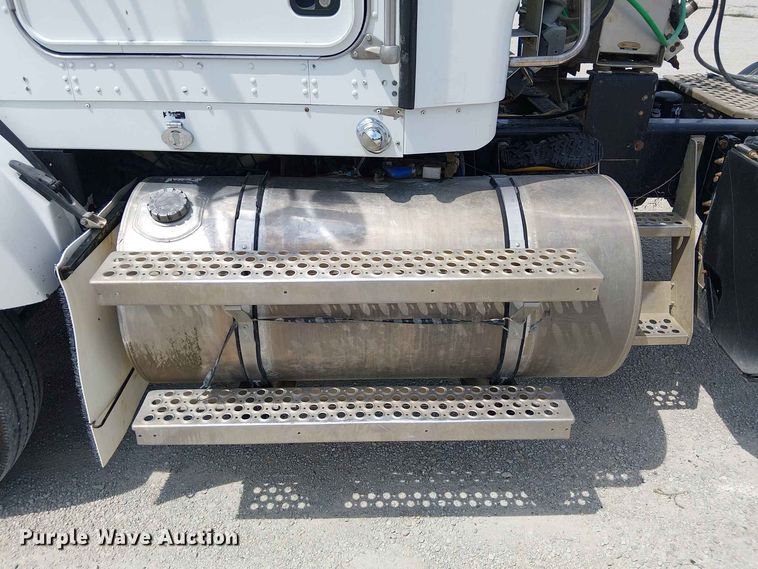 image for item DZ4603 2020 Kenworth T800 semi truck
