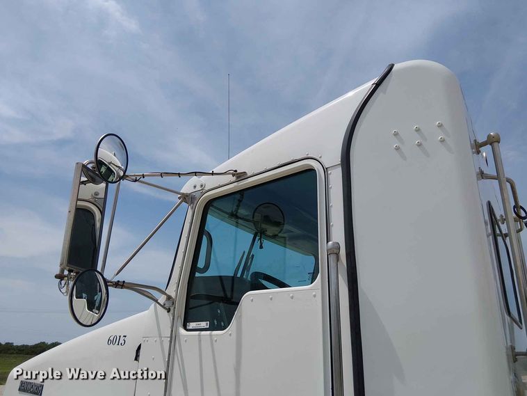image for item DZ4603 2020 Kenworth T800 semi truck