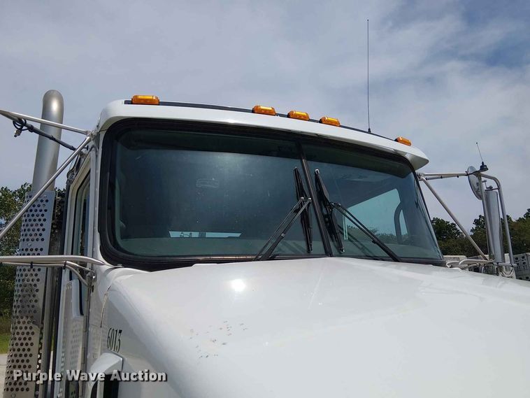 image for item DZ4603 2020 Kenworth T800 semi truck