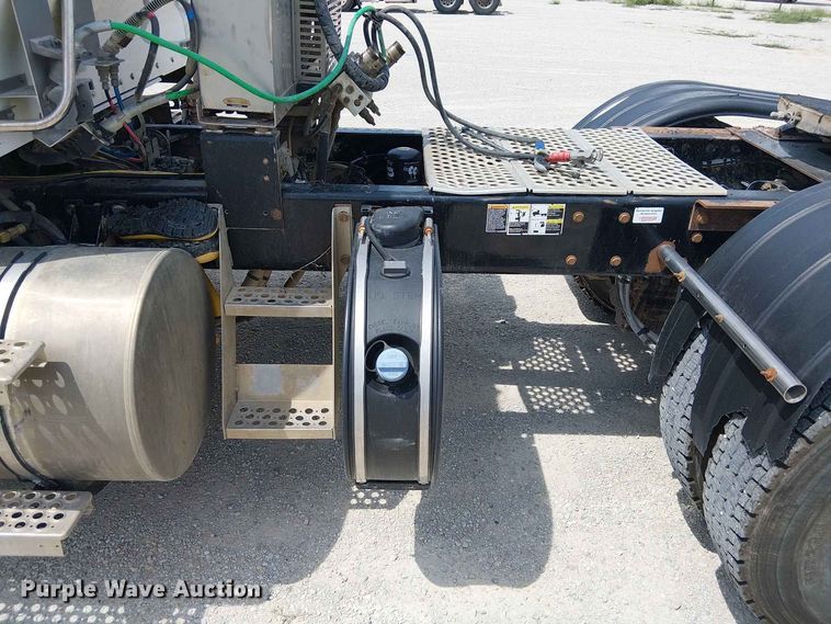 image for item DZ4603 2020 Kenworth T800 semi truck