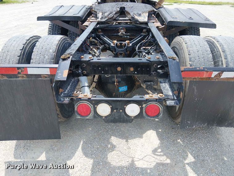 image for item DZ4603 2020 Kenworth T800 semi truck