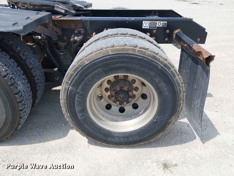 image for item DZ4603 2020 Kenworth T800 semi truck