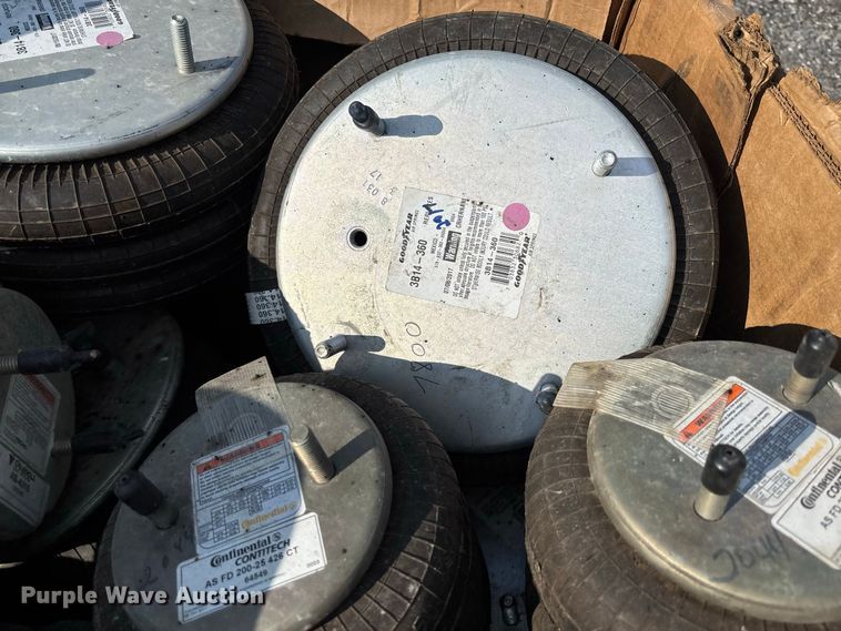 image for item DZ4684 Truck parts