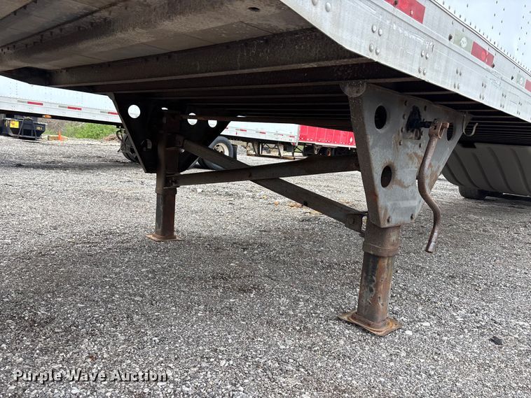 image for item EA4713 2007 Utility 4000D-X dry van trailer