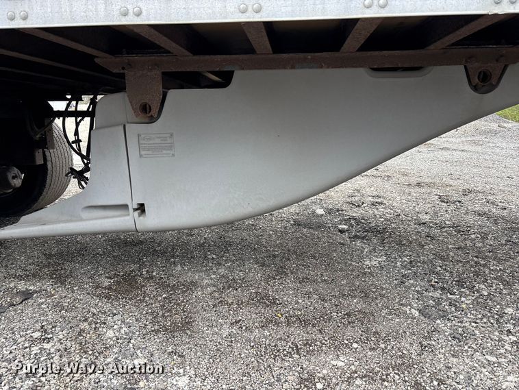 image for item EA4713 2007 Utility 4000D-X dry van trailer