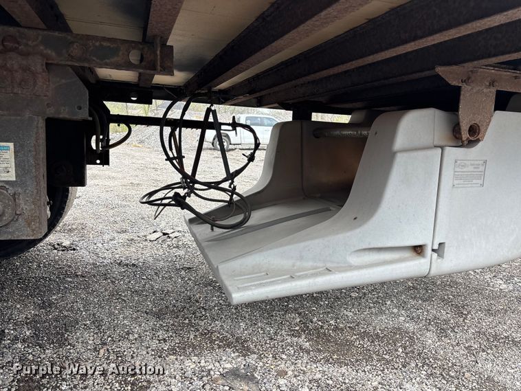 image for item EA4713 2007 Utility 4000D-X dry van trailer