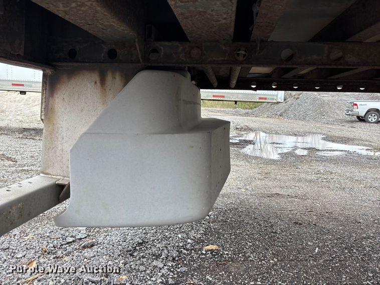 image for item EA4713 2007 Utility 4000D-X dry van trailer