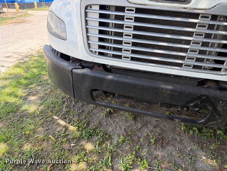 image for item EF1346 2011 Freightliner M2 box truck