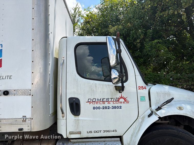image for item EF1346 2011 Freightliner M2 box truck