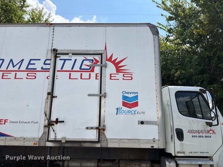 image for item EF1346 2011 Freightliner M2 box truck