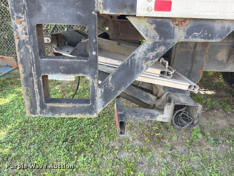 image for item EF1346 2011 Freightliner M2 box truck