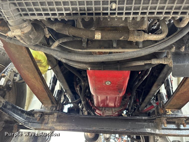 image for item EG9194 2014 Freightliner Business Class M2 truck cab and chassis