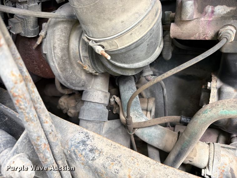image for item EO8684 2004 Volvo Truck VNM semi truck