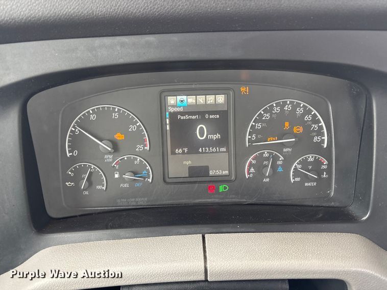 image for item EP3022 2021 Freightliner Cascadia semi truck