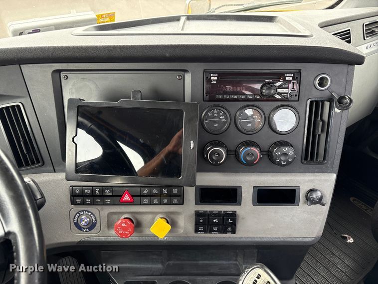 image for item EP3022 2021 Freightliner Cascadia semi truck