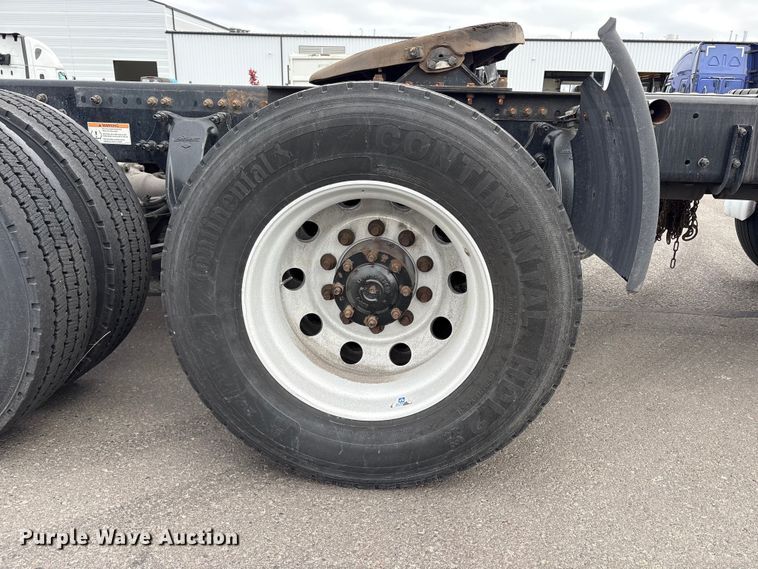 image for item EP3022 2021 Freightliner Cascadia semi truck