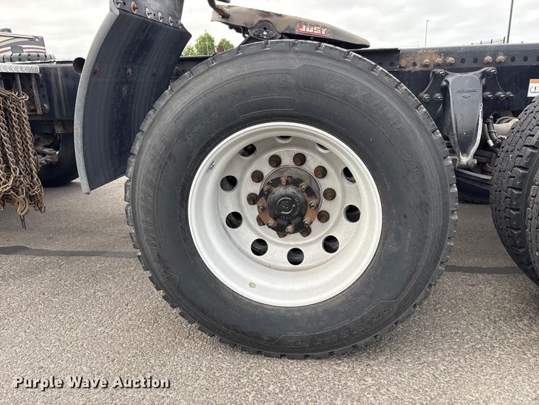 image for item EP3022 2021 Freightliner Cascadia semi truck