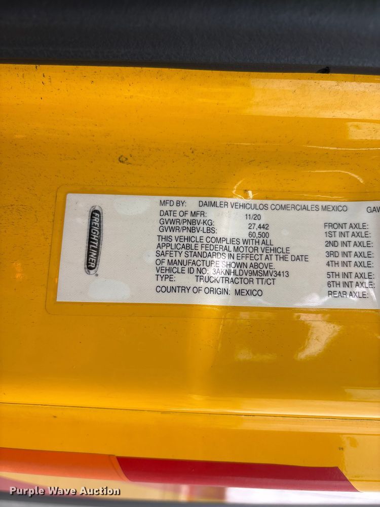 image for item EP3022 2021 Freightliner Cascadia semi truck