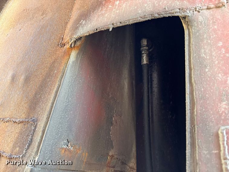 image for item ER0469 1990 Ford LT8000 dump truck