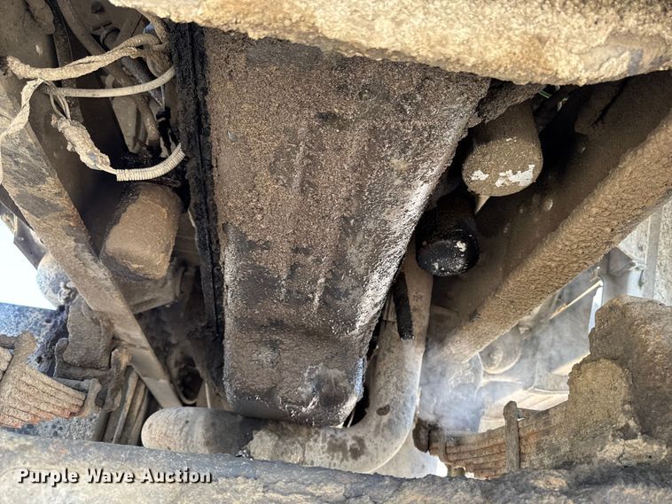 image for item ER0469 1990 Ford LT8000 dump truck