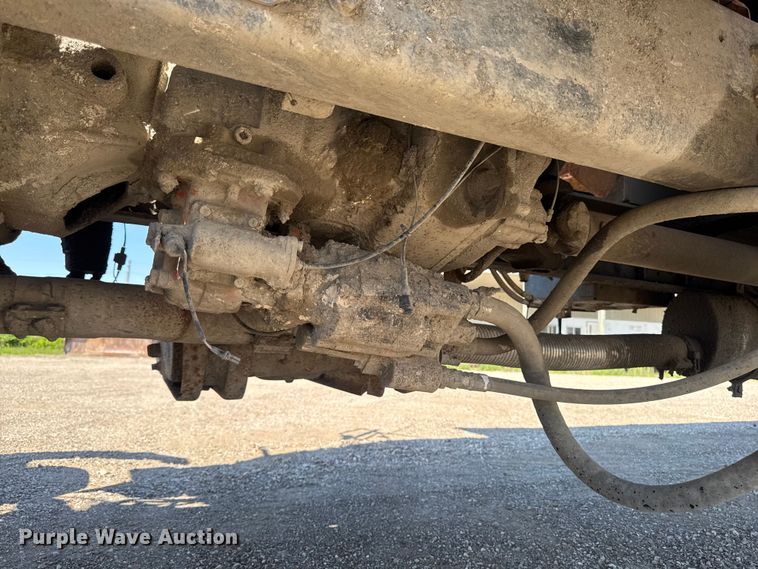 image for item ER0469 1990 Ford LT8000 dump truck