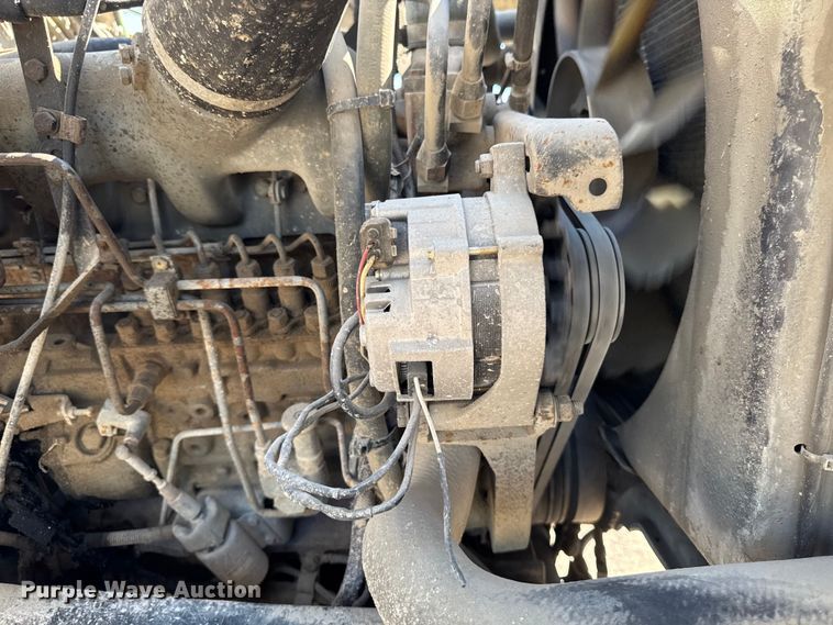 image for item ER0469 1990 Ford LT8000 dump truck