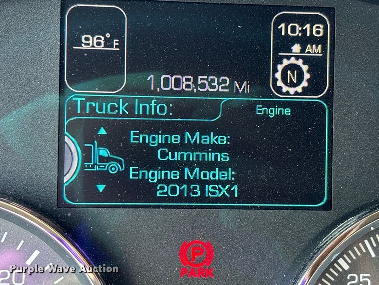 image for item ER3228 2017 Kenworth T680 semi truck
