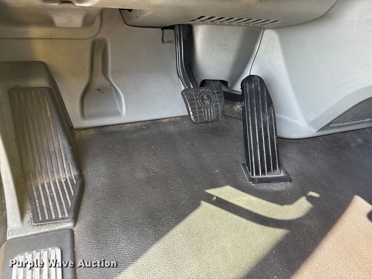 image for item ER3229 2019 Kenworth T680 semi truck