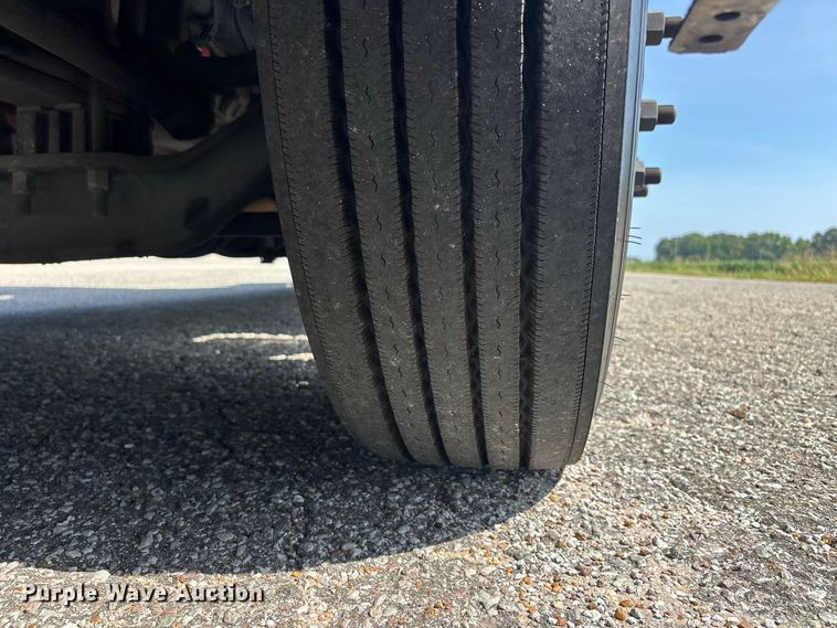 image for item ER3229 2019 Kenworth T680 semi truck