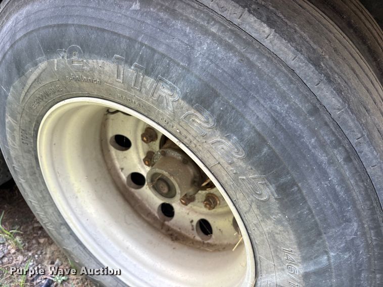 image for item ET0372 1999 Dorsey AUDT-LD dry van trailer