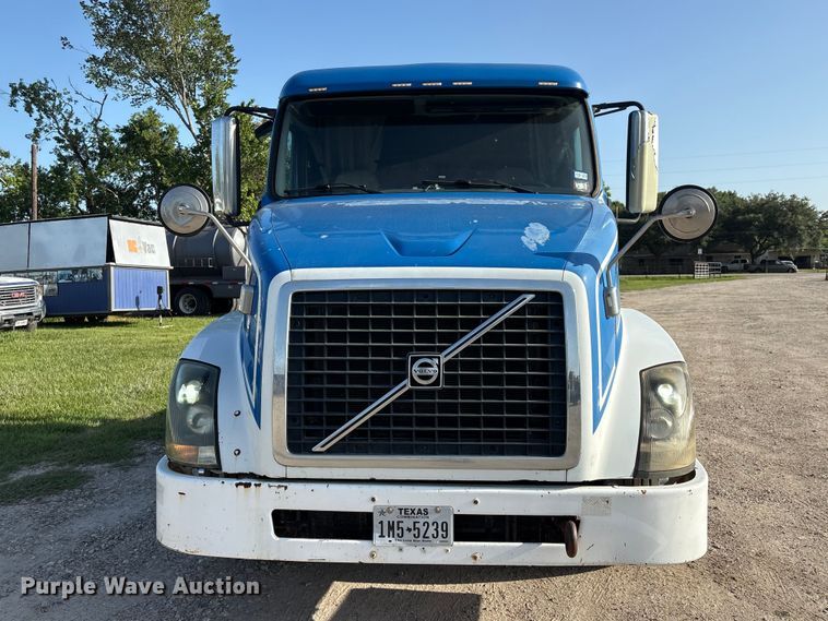 2012 Volvo VNL