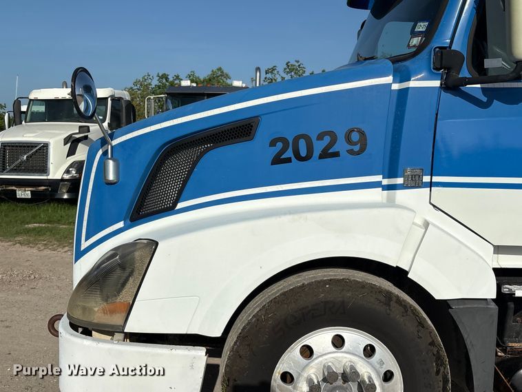 2012 Volvo VNL