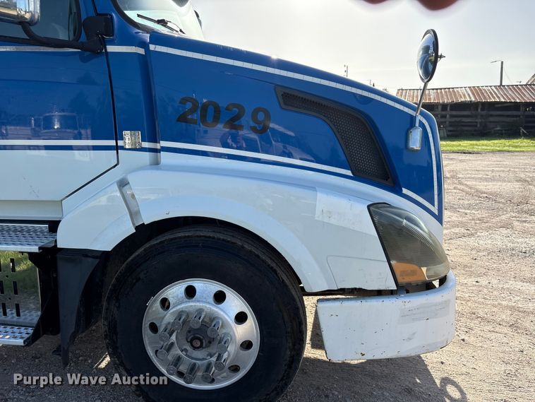 2012 Volvo VNL