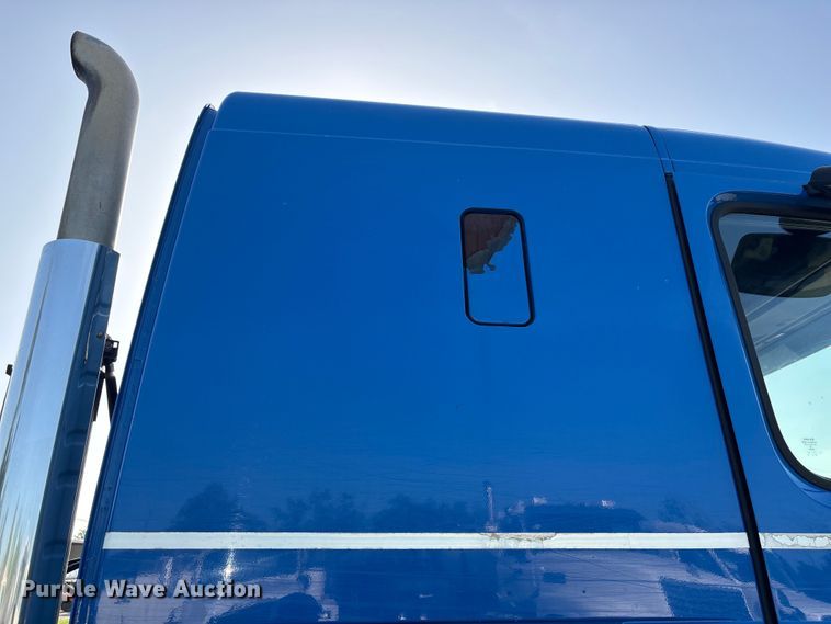 2012 Volvo VNL