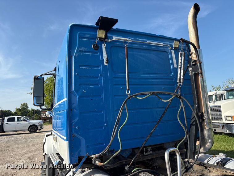 2012 Volvo VNL