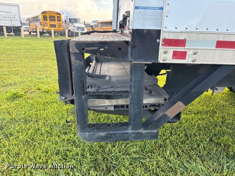 image for item EU0787 2019 Isuzu NPR box truck