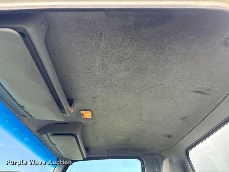 image for item EU0787 2019 Isuzu NPR box truck
