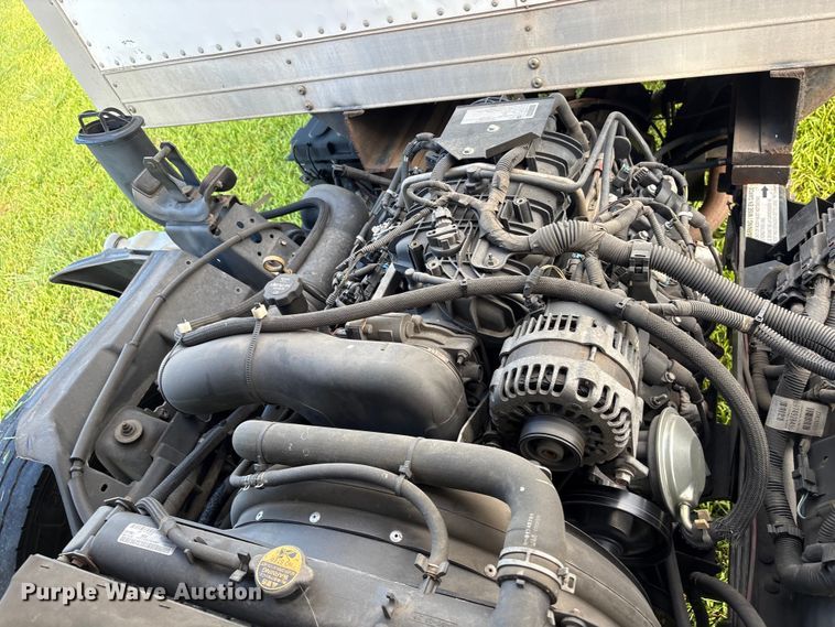 image for item EU0787 2019 Isuzu NPR box truck