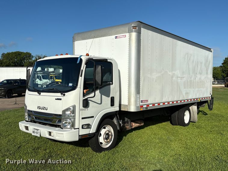 2019 Isuzu NPR box truck