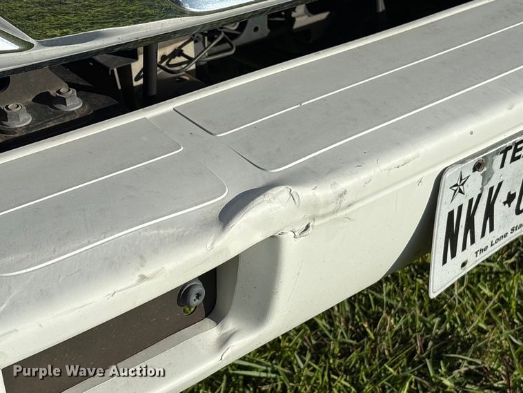 image for item EU0788 2019 Isuzu NPR box truck